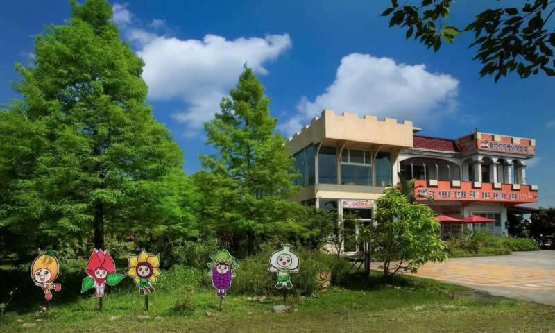 Fairy Story Village Farm B&B Донгшан Екстериор снимка